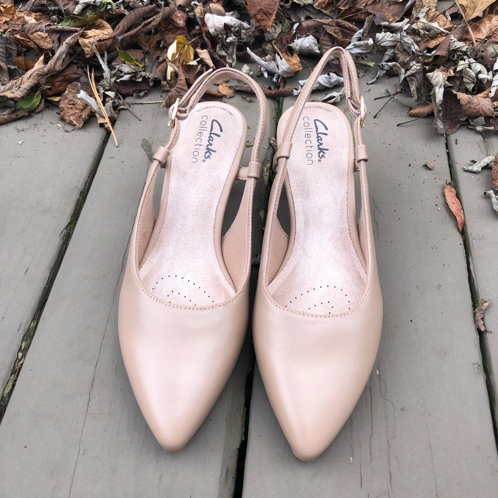 Clarks Kepley Lane Warm Beige Nude Leather Slingback Pointed Toe Pumps - Picture 2 of 8